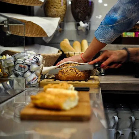 Trzy Swiaty & Wellness Rajska Wyspa Hotel