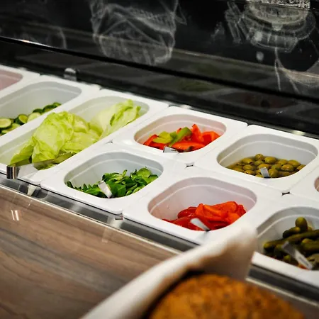 ホテル Trzy Swiaty & Wellness Rajska Wyspa 3*