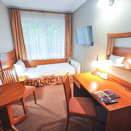 Trzy Swiaty & Wellness Rajska Wyspa Hotell 3*