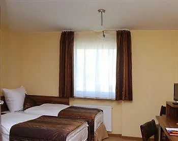 Trzy Swiaty & Wellness Rajska Wyspa Hotel