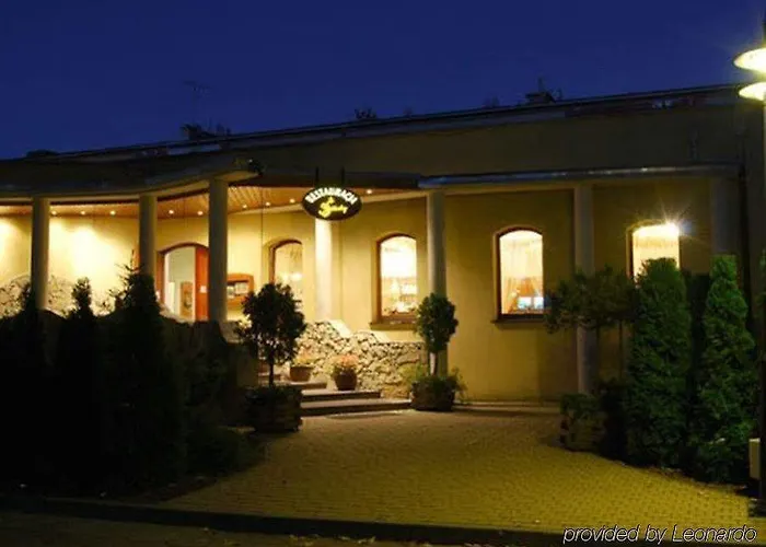 Hotel Trzy Swiaty & Wellness Rajska Wyspa 3*